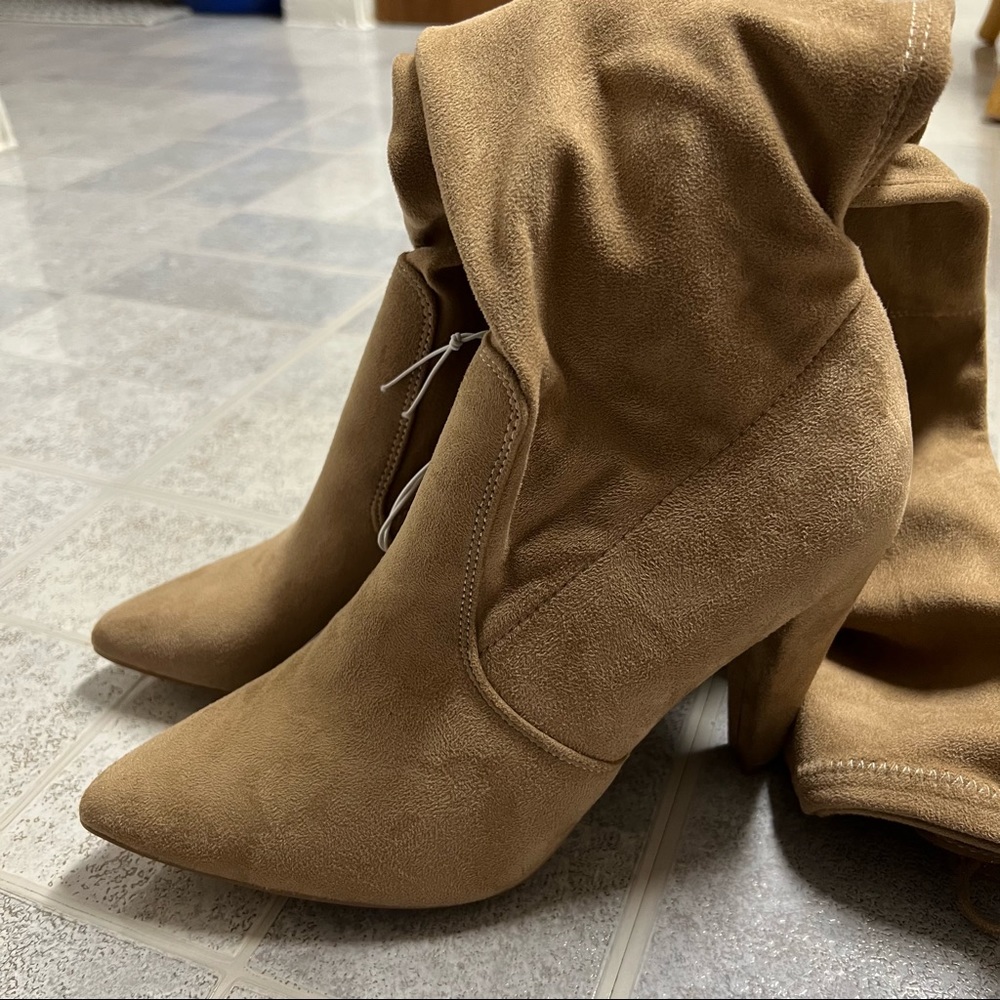 NWOB French Connection Jordan Vegan Suede Taupe Boots